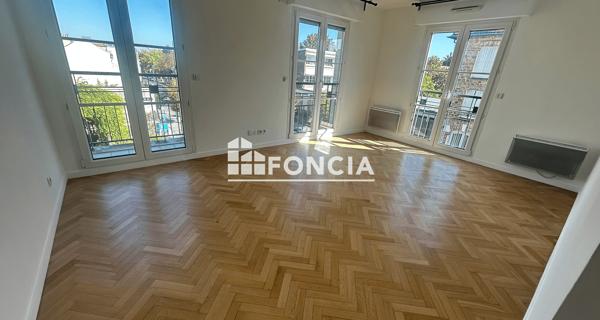 Location Appartement 2 pièces 51.83 m² - Châtenay-malabry 92290