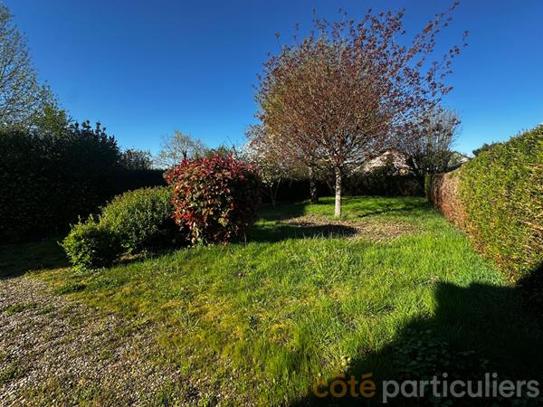 Vente Maison92 m² - 4 Pièces - SAINT AMAND MONTROND (18200)