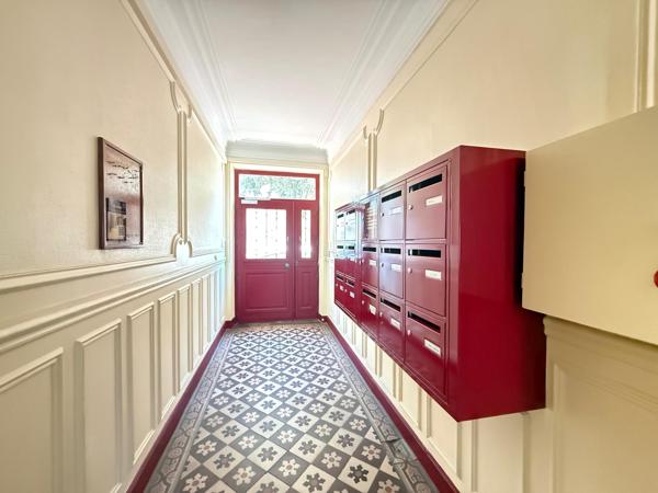 Appartement 3 pièces  55m2 à Charenton le pont avec jardin et 2 caves