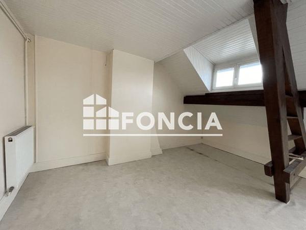 Location Appartement 2 pièces 82.8 m² - 25 AVENUE D'ARCHES Charleville-mezieres 08000