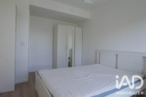Location appartement 5 pièces 94,4 m² Guyancourt