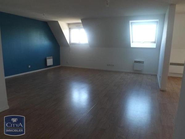 Appartement à louer 4 pièces 93.75m² Longueau (80330)