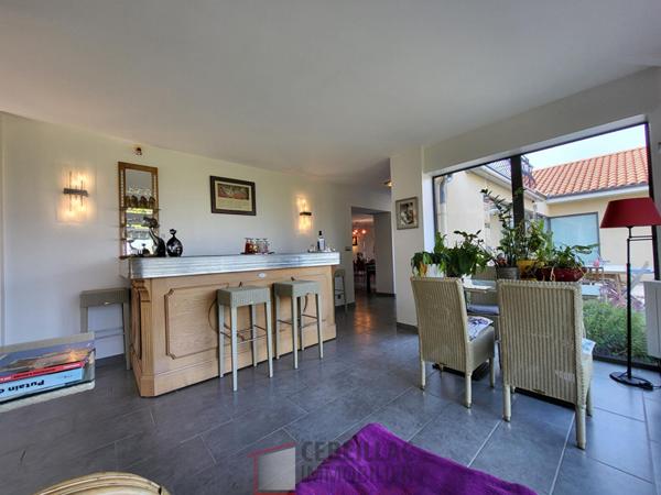 Maison 13 pièce(s) 5 chambre(s) 416 m²