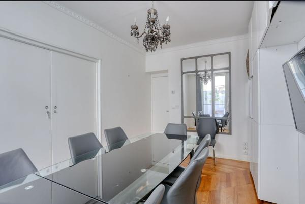 Bureaux à louer 40m² Paris environnement dynamique transports immédiats