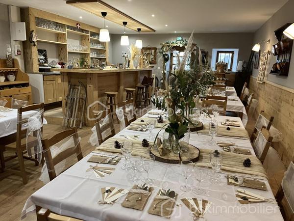 Immeuble mixte de 885 m²