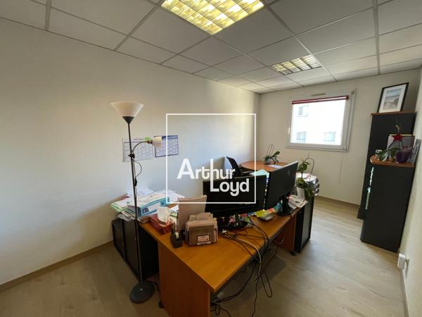 Bureaux à vendre à Nîmes secteur Jean Jaurès avec 4 places parking