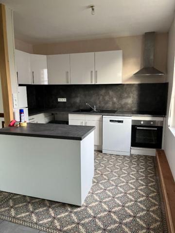 A LOUER  BELLE MAISON A HARGICOURT 02