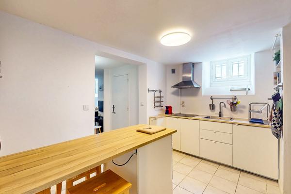 T2 bis de 44 m² avec séjour, cuisine indépendante et deux coins nuit