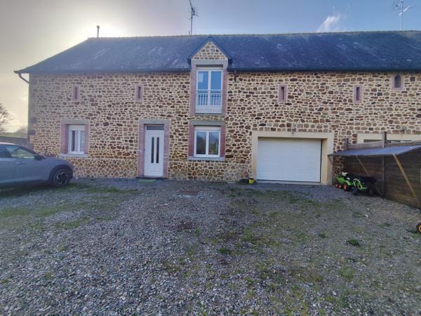 Charmante longère mitoyenne avec terrain !