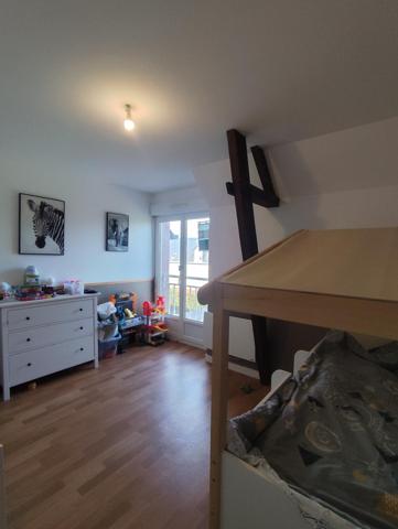 Charmante longère mitoyenne avec terrain !