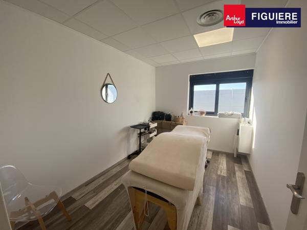 BUREAUX 90 M² A LOUER PELISSANNE