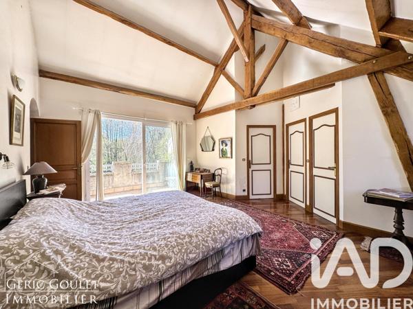 Maison à vendre 5 pièces 214 m² Rochefort-en-Yvelines