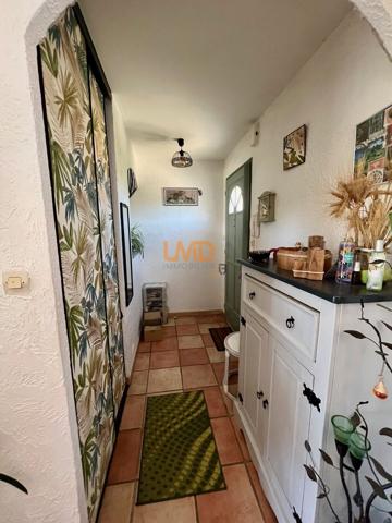 Villa de plain pied 1ère mise en vente jardin arboré