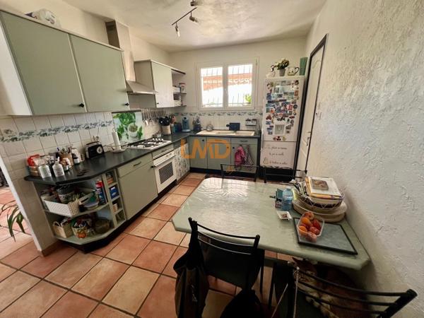 Villa de plain pied 1ère mise en vente jardin arboré