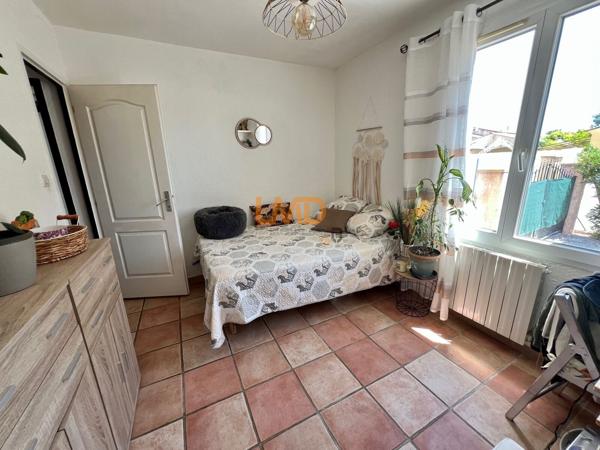 Villa de plain pied 1ère mise en vente jardin arboré