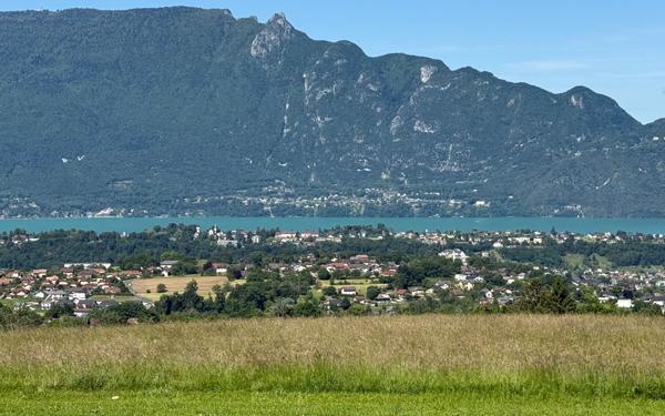 Maison à vendre    5 pièces •  Mouxy