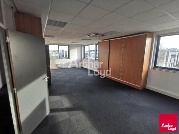 SAINT GREGOIRE - BUREAUX A LOUER - 400 M² DIVISIBLES
