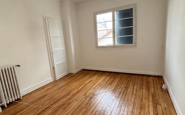 Appartement à vendre    6 pièces • 128,21 m2 Bayonne
