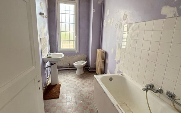 Appartement à vendre    6 pièces • 128,21 m2 Bayonne