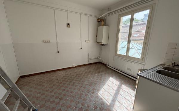 Appartement à vendre    6 pièces • 128,21 m2 Bayonne