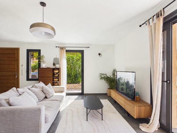 Appartement
         3 pièces
        - 80 m² 399 000 €*