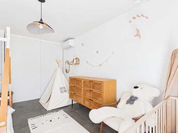 Appartement
         3 pièces
        - 80 m² 399 000 €*