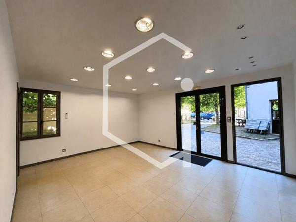 Immeuble 65 m² 1 etage(s)