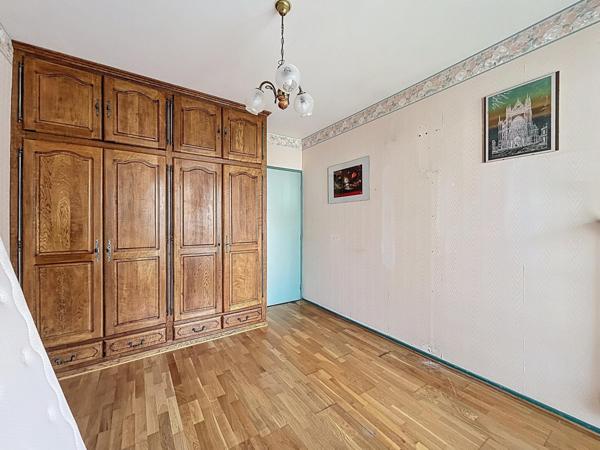 Appartement 77 m² avec balcons, cave et box –