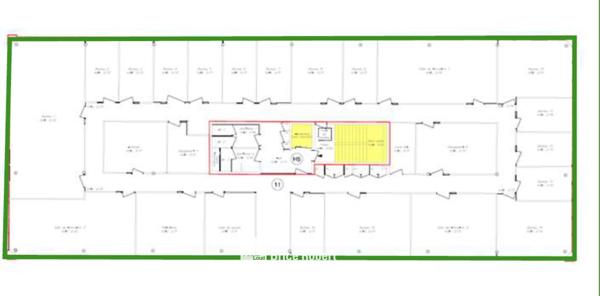 Bureaux à louer à Ecully avec parking et terrasse commune aménagée