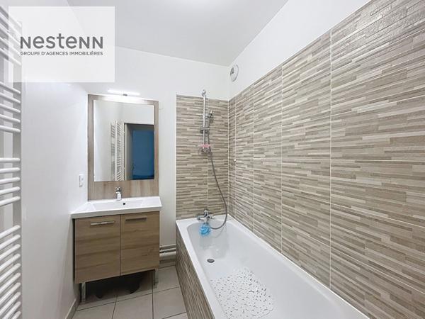 MONTLHÉRY Appartement contemporain de 74 m² 3 chambres avec balcon et double parking quelques minutes de toutes les commodités