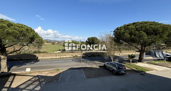 À vendre Local commercial 7 pièces 147 m² - Hyères 83400