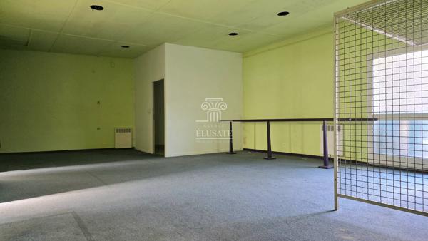 Eauze (32800) LOCAL PROFESSIONNEL OU INVESTISSEMENT LOCATIF- Fort potentiel à proximité du centre-ville