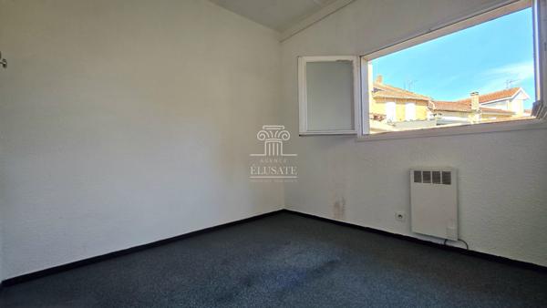 Eauze (32800) LOCAL PROFESSIONNEL OU INVESTISSEMENT LOCATIF- Fort potentiel à proximité du centre-ville