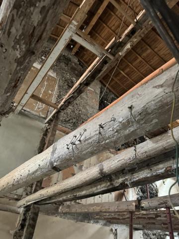 Immeuble à 5 min du centre ville, dans rue calme !!