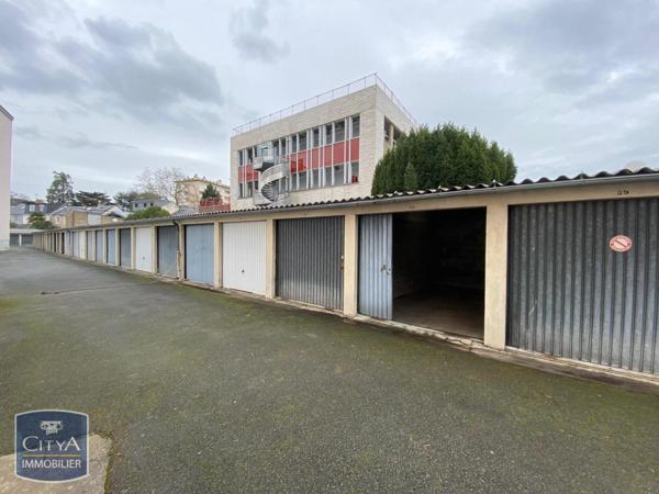 Location parking Le Mans (72)