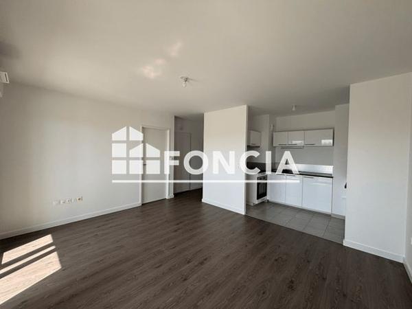 Location Appartement 2 pièces 42.31 m² - 16 AVENUE BREBANT Reims 51100