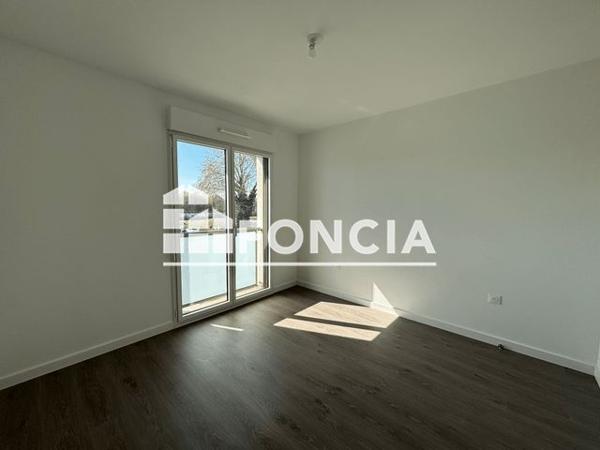 Location Appartement 2 pièces 42.31 m² - 16 AVENUE BREBANT Reims 51100