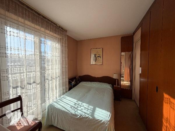 Paris 17ème Roger Bacon - 2 pièces 51m² - terrasse 31 m² - dernier étage avec ascenseur