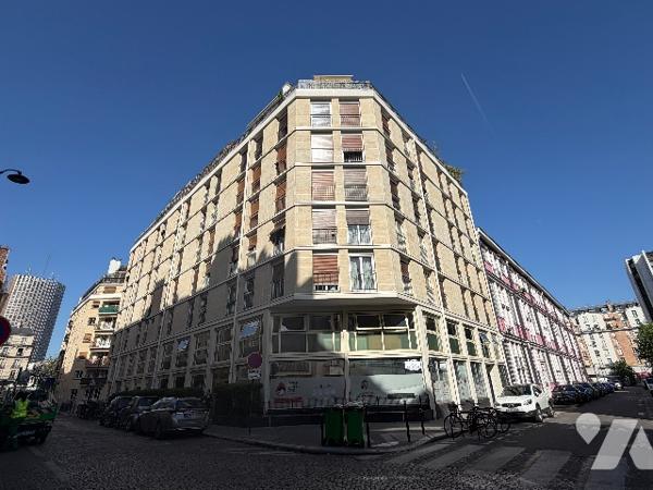 Paris 17ème Roger Bacon - 2 pièces 51m² - terrasse 31 m² - dernier étage avec ascenseur