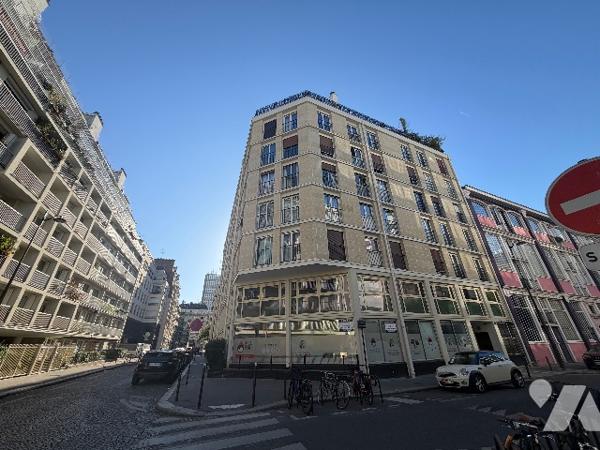 Paris 17ème Roger Bacon - 2 pièces 51m² - terrasse 31 m² - dernier étage avec ascenseur