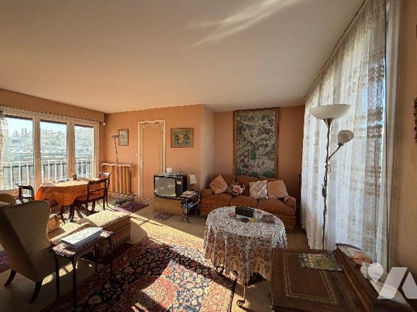 Paris 17ème Roger Bacon - 2 pièces 51m² - terrasse 31 m² - dernier étage avec ascenseur