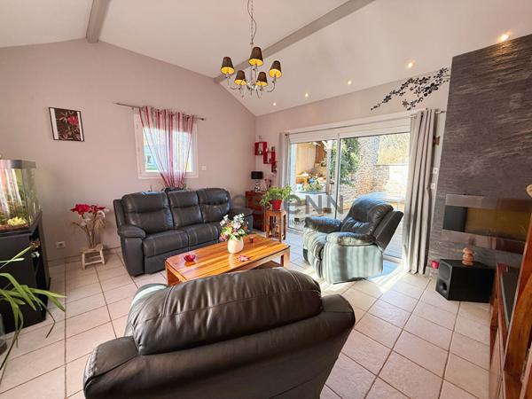 Maison ancienne pleine de charme à Bessines sur Gartempe, havre de paix et d'énergie