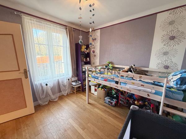 Maison ancienne pleine de charme à Bessines sur Gartempe, havre de paix et d'énergie