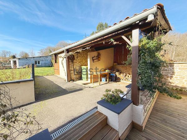 Maison ancienne pleine de charme à Bessines sur Gartempe, havre de paix et d'énergie