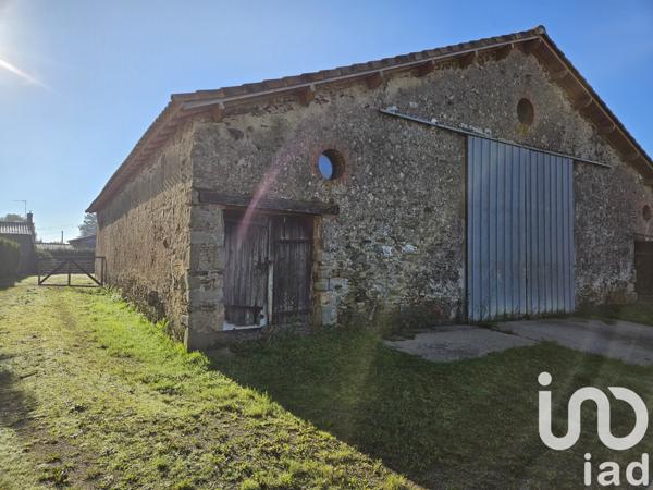 Maison à vendre 3 pièces 365 m² Montréverd