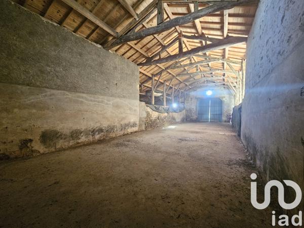 Maison à vendre 3 pièces 365 m² Montréverd