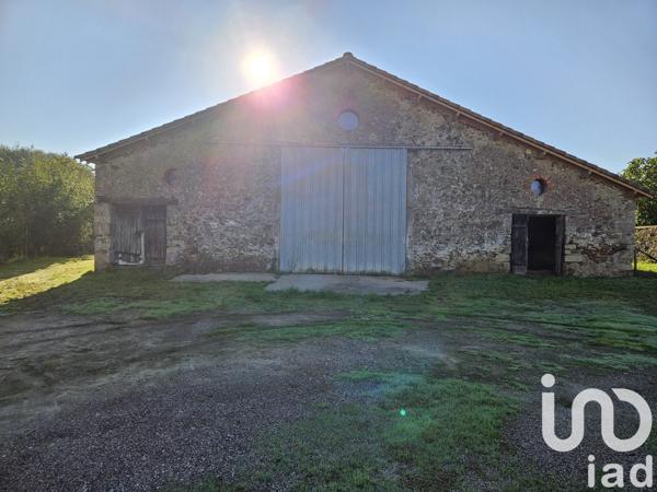 Maison à vendre 3 pièces 365 m² Montréverd