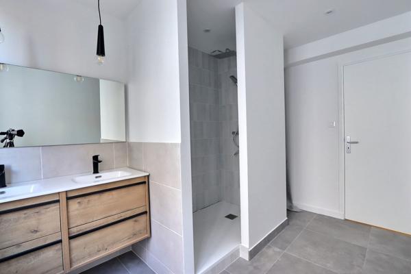 CLERMONT-FERRANS à proximité du centre ville bel appartement ne trés bon état