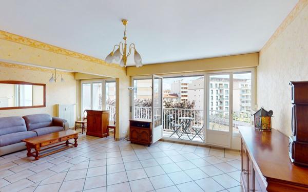 Appartement à vendre    4 pièces • 94,79 m2 Saint-Étienne