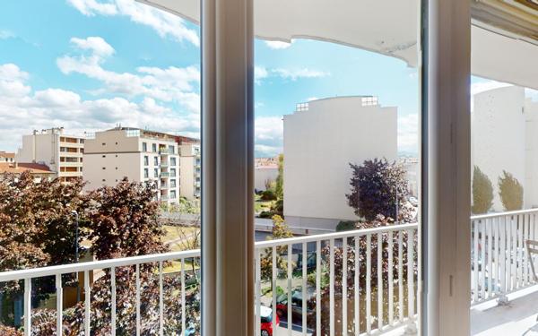 Appartement à vendre    4 pièces • 94,79 m2 Saint-Étienne